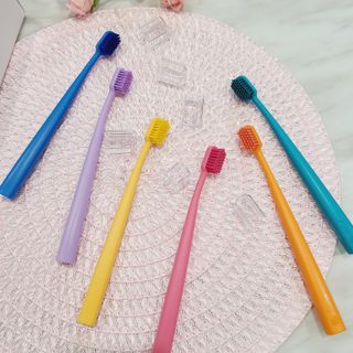 프로그 윌로우 칫솔 6245 울트라소프트 — 4.5점을 준 리뷰어가 2022년 2월 올린 사용 사진