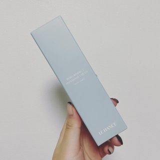 르핸스 퍼포밍 2 핸드&네일 비반트포렛/베티버포그 — 5점을 준 리뷰어가 2022년 12월 올린 사용 사진
