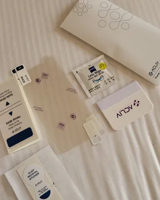 아클리브 Premium 항균 항바이러스 액정 보호필름(iPhone) — 5점을 준 리뷰어가 2022년 1월 올린 사용 사진