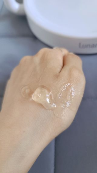 [NEW_버진팜스 푸딩수딩] 투명 푸딩젤이 선사하는 빠른 진정과 깨끗한 피부결 정돈 — 4점을 준 리뷰어가 2021년 11월 올린 사용 사진