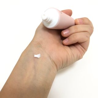 러브모아 향수 고체향수 승무원 고체향수 바르는 향수 니치향수 도손 우드세이지 앤 씨솔트 — 5점을 준 리뷰어가 2023년 1월 올린 사용 사진