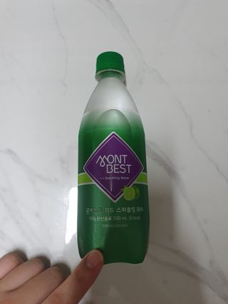 몽베스트 Montbest with Sparkling water Lime20병 — 5점을 준 리뷰어가 2022년 6월 올린 사용 사진