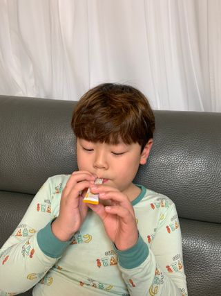 [이뮤니티플러스]우리아이 면역오키, 건강오키 _ 키즈오키 어린이홍삼 10포 1box — 4점을 준 리뷰어가 2022년 1월 올린 사용 사진