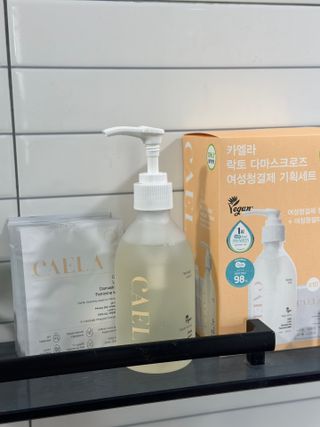 카엘라 락토 다마스크 로즈 여성청결제 젤 기획세트 — 4.5점을 준 리뷰어가 2023년 6월 올린 사용 사진