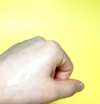 체르엠 스템앤셀 비타민 브라이트닝 에센스 30ml 1개 — 5점을 준 리뷰어가 2022년 3월 올린 사용 사진