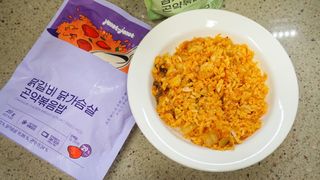 [푸딩팩토리] 요잇조잇 닭갈비 닭가슴살/김치 닭가슴살 곤약볶음밥 2종 (김치볶음밥 2개 닭갈비 볶음밥 1개) — 5점을 준 리뷰어가 2022년 7월 올린 사용 사진