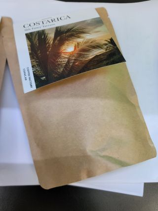 여우두마리 커피팩토리 코스타리카 원두 홀빈 — 5점을 준 리뷰어가 2021년 10월 올린 사용 사진