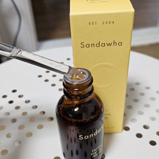 스킨큐어 산다화 비타민c 화이트닝 에센스 30ml — 5점을 준 리뷰어가 2023년 12월 올린 사용 사진
