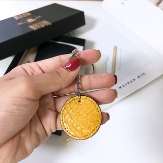 헤임달 Glossy 악어가죽 카드지갑 — 5점을 준 리뷰어가 2021년 5월 올린 사용 사진