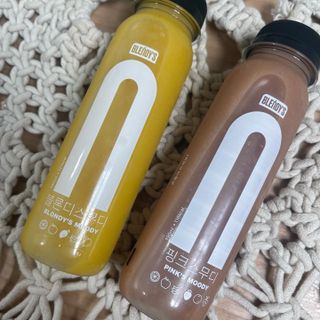 BLENDY'S 핑크 스무디+블론디 스무디 — 5점을 준 리뷰어가 2021년 12월 올린 사용 사진