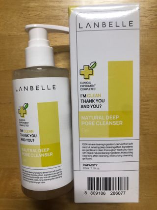 랑벨 내츄럴 딥 포어 클렌저 210ml (저자극 약산성 천연 클렌징 젤) — 4점을 준 리뷰어가 2022년 10월 올린 사용 사진