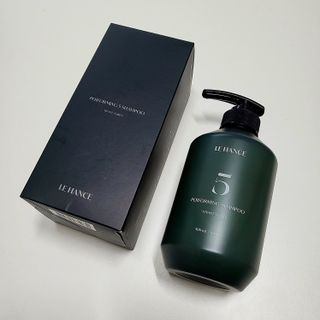 르핸스 퍼포밍 5 샴푸 비반트 포렛/베티버 포그 — 4점을 준 리뷰어가 2023년 3월 올린 사용 사진