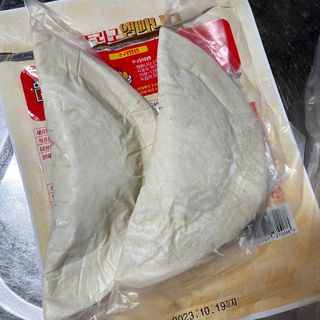 디케이식품(주) 고르곤졸라&모짜렐라 치즈스틱 400g — 5점을 준 리뷰어가 2023년 3월 올린 사용 사진