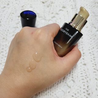 수려한 더블랙세럼 15ml — 5점을 준 리뷰어가 2022년 3월 올린 사용 사진