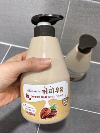 [과일나라] 피부가 마시는 커피우유 바디클렌저&바디로션 — 4점을 준 리뷰어가 2022년 3월 올린 사용 사진