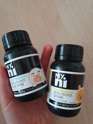 일동제약 마이니 마이니 지니키즈 유산균 츄어블, 멀티비타 set — 5점을 준 리뷰어가 2021년 3월 올린 사용 사진