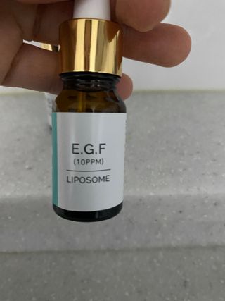 랑팡 EGF+FGF 10ppm 리포좀 앰플 원액 10ml — 5점을 준 리뷰어가 2021년 11월 올린 사용 사진
