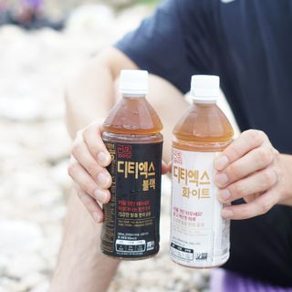 이도 발효한차 디티엑스 음료500ml 2종set 총 40개입블랙 20개입+화이트 20개입 — 5점을 준 리뷰어가 2021년 8월 올린 사용 사진