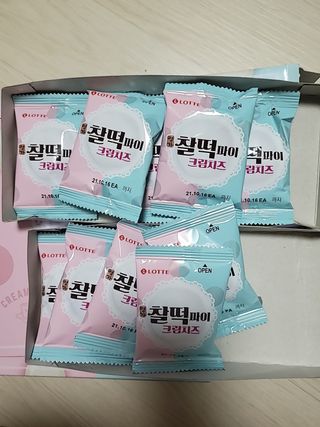 롯데제과 찰떡파이 크림치즈 — 5점을 준 리뷰어가 2021년 6월 올린 사용 사진