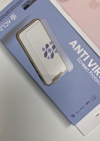 아클리브 Premium 항균 항바이러스 액정 보호필름(iPhone) — 5점을 준 리뷰어가 2022년 2월 올린 사용 사진