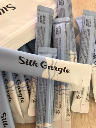 실크가글 실크단백질 함유 구강청결제 11ml 50포 — 5점을 준 리뷰어가 2021년 9월 올린 사용 사진