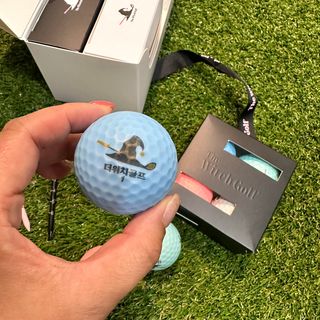 더위치골프(thewitchgolf) 프리미엄 골프 공 더위치골프 매트 펄 컬러의 3피스볼 더위치골프 골프볼 선물세트 — 5점을 준 리뷰어가 2023년 9월 올린 사용 사진