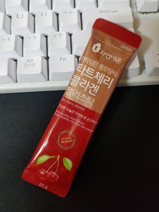 자연에온 가득담은 몽모랑시 타트체리 콜라겐 젤리스틱 — 3.5점을 준 리뷰어가 2021년 1월 올린 사용 사진
