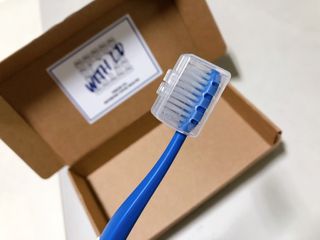 리퀴덴트 오랄케어 온가족용 리퀴덴트 더더 오랄케어 무불소 치약 + 임상시험완료 이중 미세 엠보싱 칫솔 올데이세트 — 5점을 준 리뷰어가 2020년 12월 올린 사용 사진