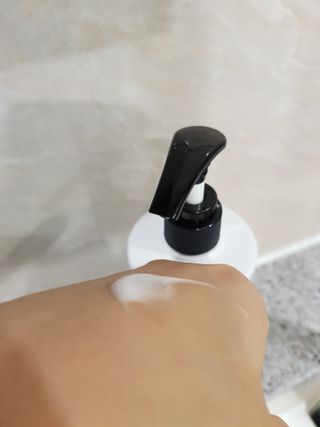 조향사 바디 앤 핸드 로션 화이트 포레스트 — 5점을 준 리뷰어가 2022년 7월 올린 사용 사진