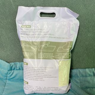 겟플렉스 켓플렉스 캣츠룸BS-1 고양이모래 4kg — 4점을 준 리뷰어가 2021년 1월 올린 사용 사진