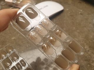 데싱디바 매직프레스 레귤러 스퀘어_6종 중 택 1 — 5점을 준 리뷰어가 2021년 9월 올린 사용 사진