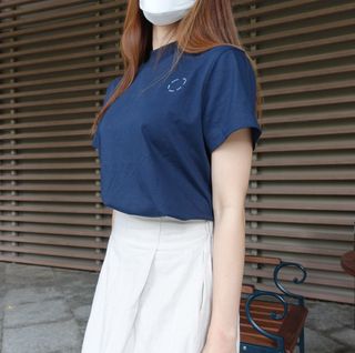 로서울 High Neck T-Shirt Navy, Gray — 5점을 준 리뷰어가 2021년 5월 올린 사용 사진