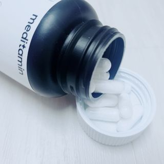 메디타민 원헌드레드 NAG — 4점을 준 리뷰어가 2021년 3월 올린 사용 사진
