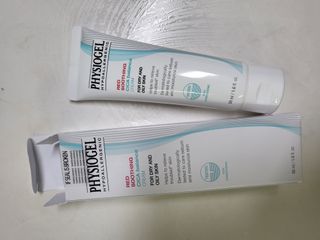 피지오겔 레드수딩 시카밸런스 크림 50ml — 5점을 준 리뷰어가 2022년 4월 올린 사용 사진