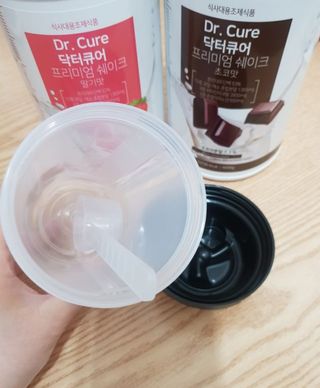 뉴트리션팩토리 닥터큐어 프리미엄쉐이크 다이어트쉐이크 — 5점을 준 리뷰어가 2021년 10월 올린 사용 사진