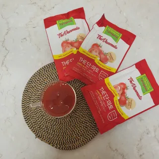 제이제이바이오 더단마토 프리미엄주스 100ml 30팩입 - 무설탕 스테비아 토마토즙 — 5점을 준 리뷰어가 2021년 12월 올린 사용 사진