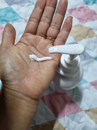 [닥터문] 프리미엄 알로에베라 선크림 500ml — 5점을 준 리뷰어가 2022년 7월 올린 사용 사진