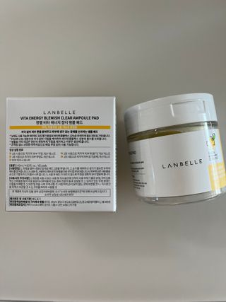 랑벨 비타 에너지 잡티 앰플 패드 65매 (투명하고 밝은 얼굴 광채패드) — 5점을 준 리뷰어가 2022년 5월 올린 사용 사진