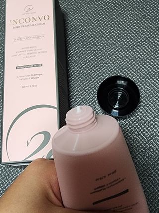 오투에니원 인컨보 바디 퍼퓸 크림 200ml — 5점을 준 리뷰어가 2023년 1월 올린 사용 사진