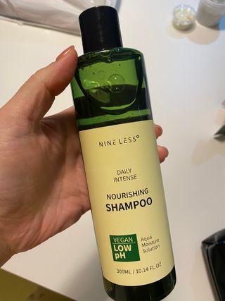 나인레스 데일리 인텐스 너리싱 샴푸 300ml / 10.14 fl.oz — 5점을 준 리뷰어가 2021년 11월 올린 사용 사진
