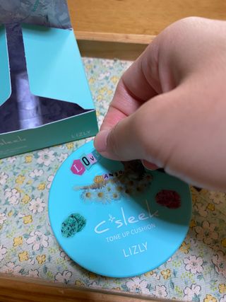 리즐리 씨슬릭 톤업 쿨링 쿠션 15g — 3.5점을 준 리뷰어가 2021년 7월 올린 사용 사진
