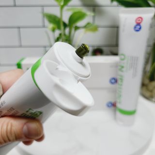 프리마인 유해균 뿐만 아니라 유익균까지 씻어내는 치약은 그만, 건강한 구강환경을 만드는 덴탈엔오 — 5점을 준 리뷰어가 2022년 6월 올린 사용 사진