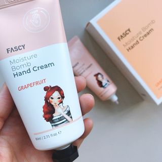 파시 FASCY 高保湿ハンドクリーム40ml+80ml セット — 5점을 준 리뷰어가 2021년 8월 올린 사용 사진