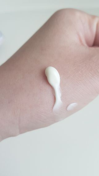mom e 맘이 내추럴 베이비 케어 크림+바디오일 — 4.5점을 준 리뷰어가 2021년 1월 올린 사용 사진