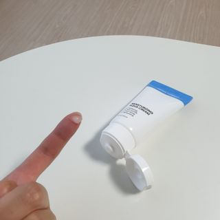 더마포레스트 모이스처라이징 아쿠아크림 / 수분크림 히알루론산 펩타이드 보습 미백 주름개선 — 4점을 준 리뷰어가 2021년 6월 올린 사용 사진