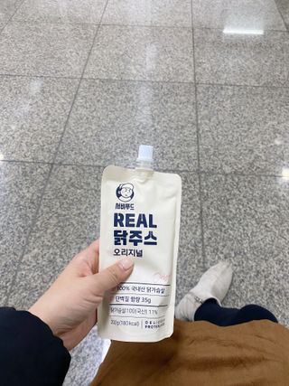 서비푸드 리얼 닭주스 오리지널 200g 1세트 10개입 — 3.5점을 준 리뷰어가 2022년 1월 올린 사용 사진