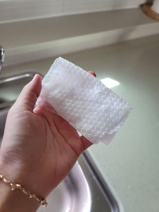 부직포나라 중금속유해물질ZERO 뜯어쓰는 주방 일회용수세미 60매 2매 — 5점을 준 리뷰어가 2022년 9월 올린 사용 사진