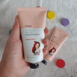 파시 FASCY 高保湿ハンドクリーム40ml+80ml セット — 3.5점을 준 리뷰어가 2021년 7월 올린 사용 사진