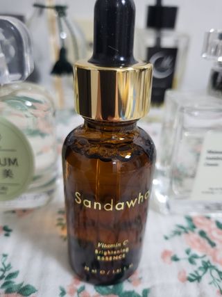 스킨큐어 산다화 비타민c 화이트닝 에센스 30ml — 5점을 준 리뷰어가 2023년 7월 올린 사용 사진