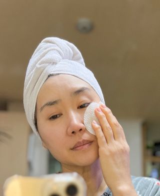 [후르디아] 약산성  모공 필링 패드(70매) — 5점을 준 리뷰어가 2024년 2월 올린 사용 사진